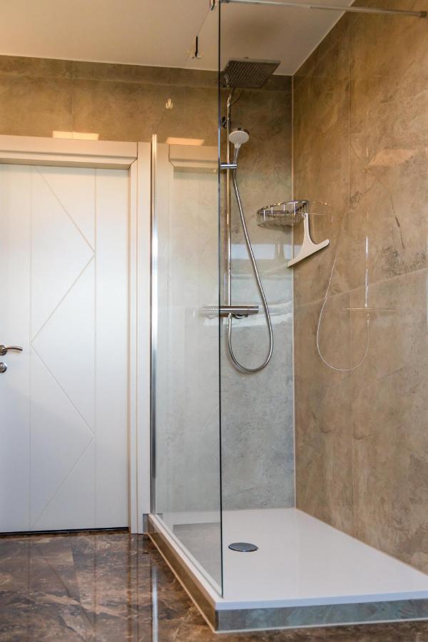 Deluxe Apartment Mit Tiefgarage In Naehe Messe-Bmw-Porsche-Dhl-Flughafen-Flugzeugwerk Der Deutsche Aircraft Leipzig Dış mekan fotoğraf
