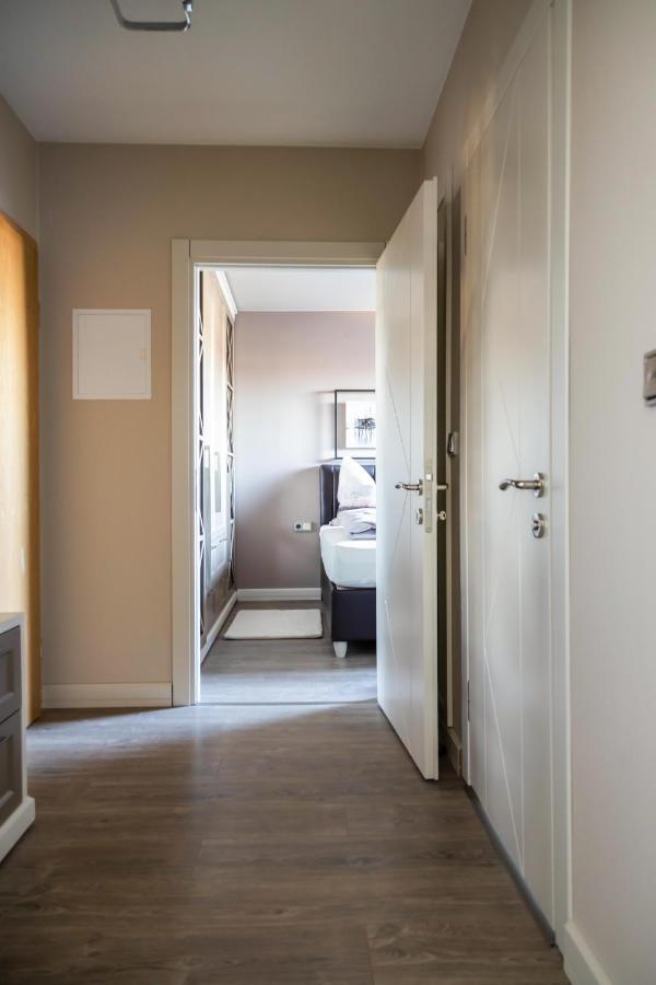 Deluxe Apartment Mit Tiefgarage In Naehe Messe-Bmw-Porsche-Dhl-Flughafen-Flugzeugwerk Der Deutsche Aircraft Leipzig Dış mekan fotoğraf